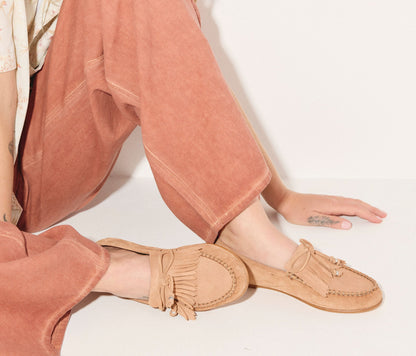 FREDA SALVADOR CELESTE FRINGE LOAFER
