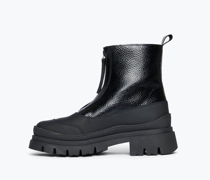 FREDA SALVADOR CALEB SHEARLING LUG BOOT