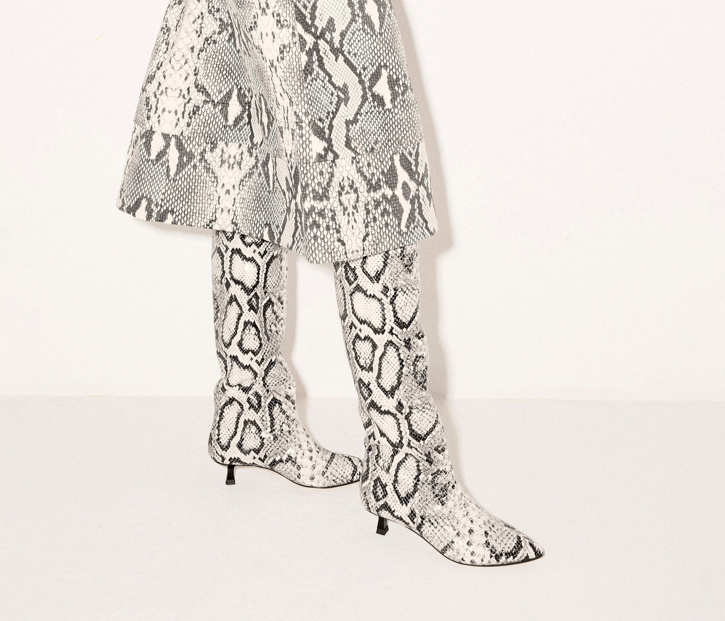 FREDA SALVADOR ROBYN TALL BOOT