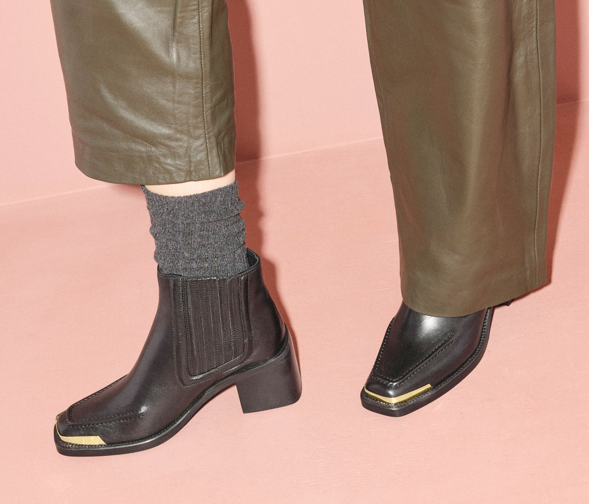 FREDA SALVADOR AMELIE SQUARE TOE ANKLE BOOT