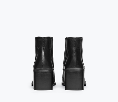 FREDA SALVADOR AMELIE SQUARE TOE ANKLE BOOT